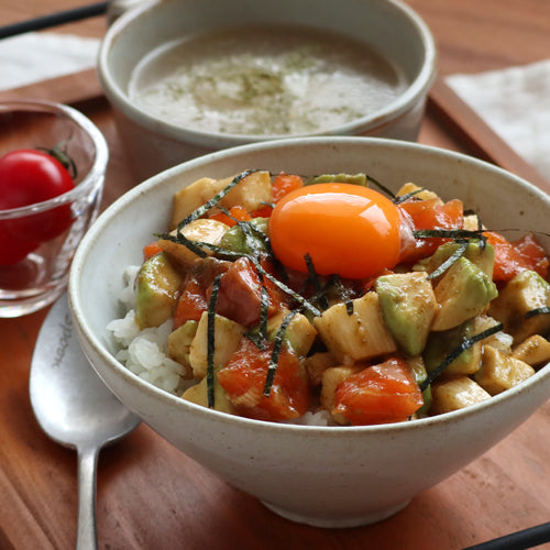 アボカドサーモン丼